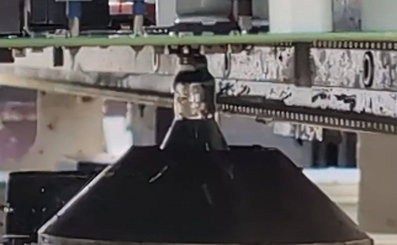 Selective soldering equipment